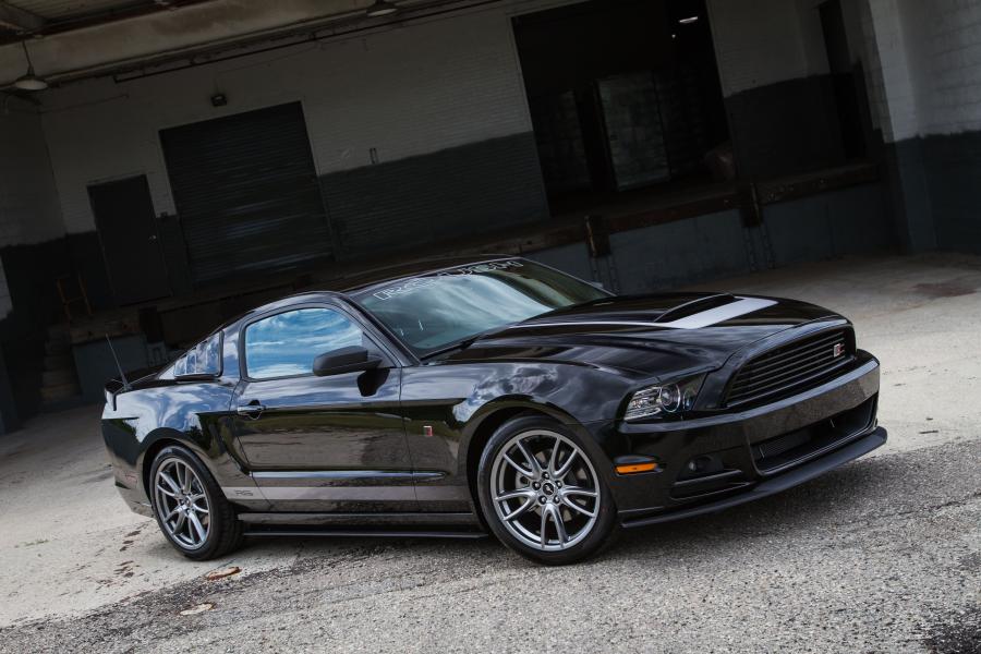  Ford Mustang RS by Roush 2012 года  (фото 7 из 32)